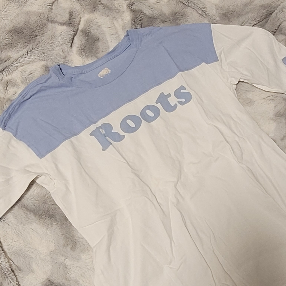 SOLD💛3/25$ Roots SkyBlue Shirt